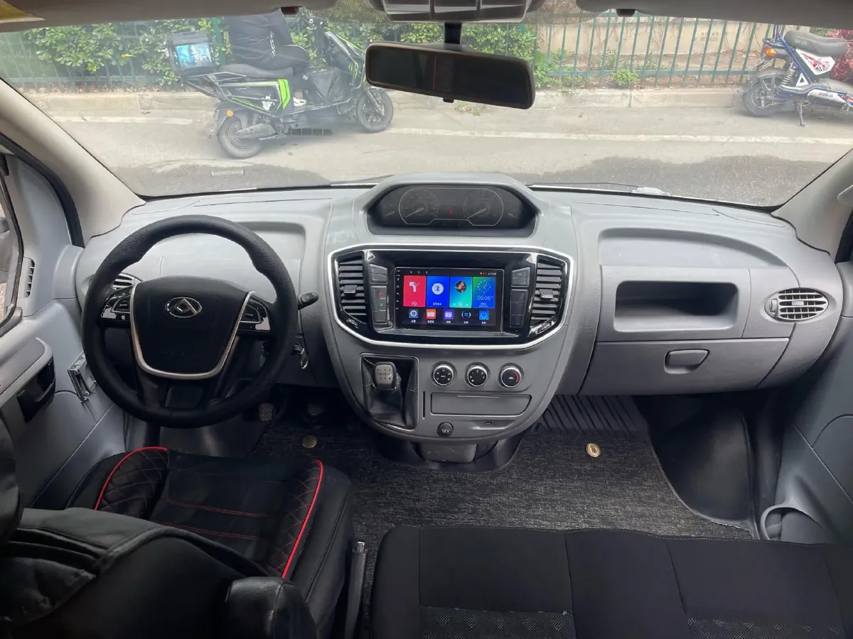 2019 MAXUS XinTu V80 2.0T 139HP L4 6MT,autocango,china used car exporter,china ev exporter,chinese used car exporter,chinese used ev exporter