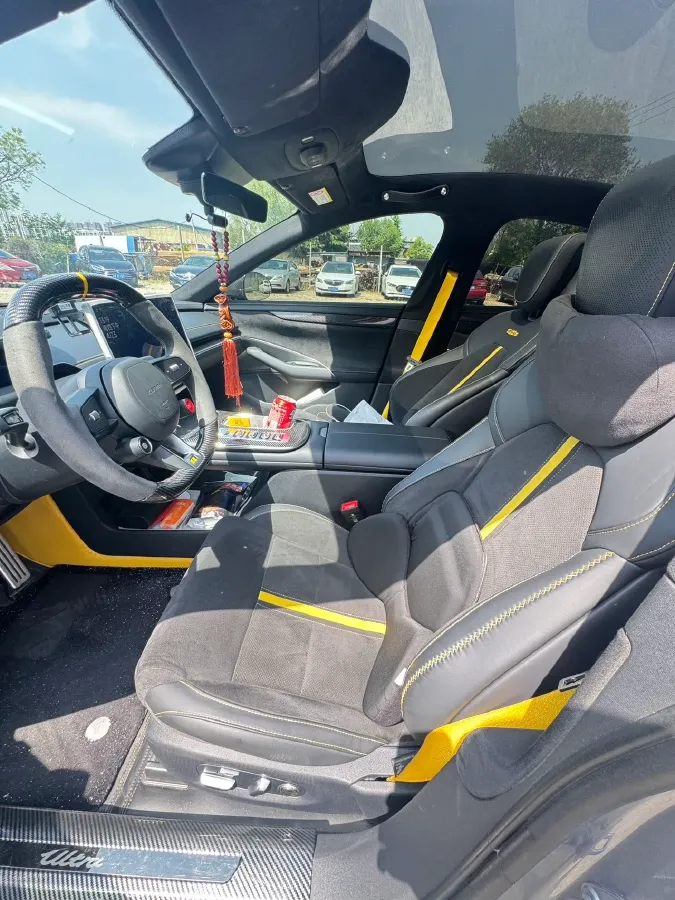 2025 MI SU7 Ultra BEV 93.7KWH,autocango,china used car exporter,china ev exporter,chinese used car exporter,chinese used ev exporter