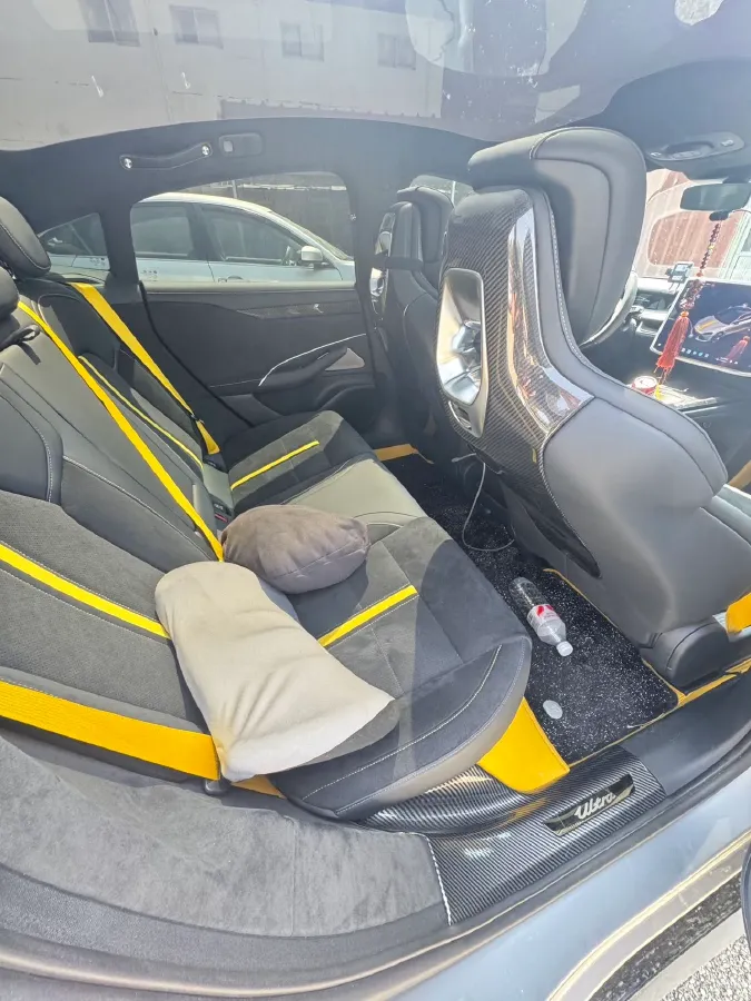 2025 MI SU7 Ultra BEV 93.7KWH,autocango,china used car exporter,china ev exporter,chinese used car exporter,chinese used ev exporter