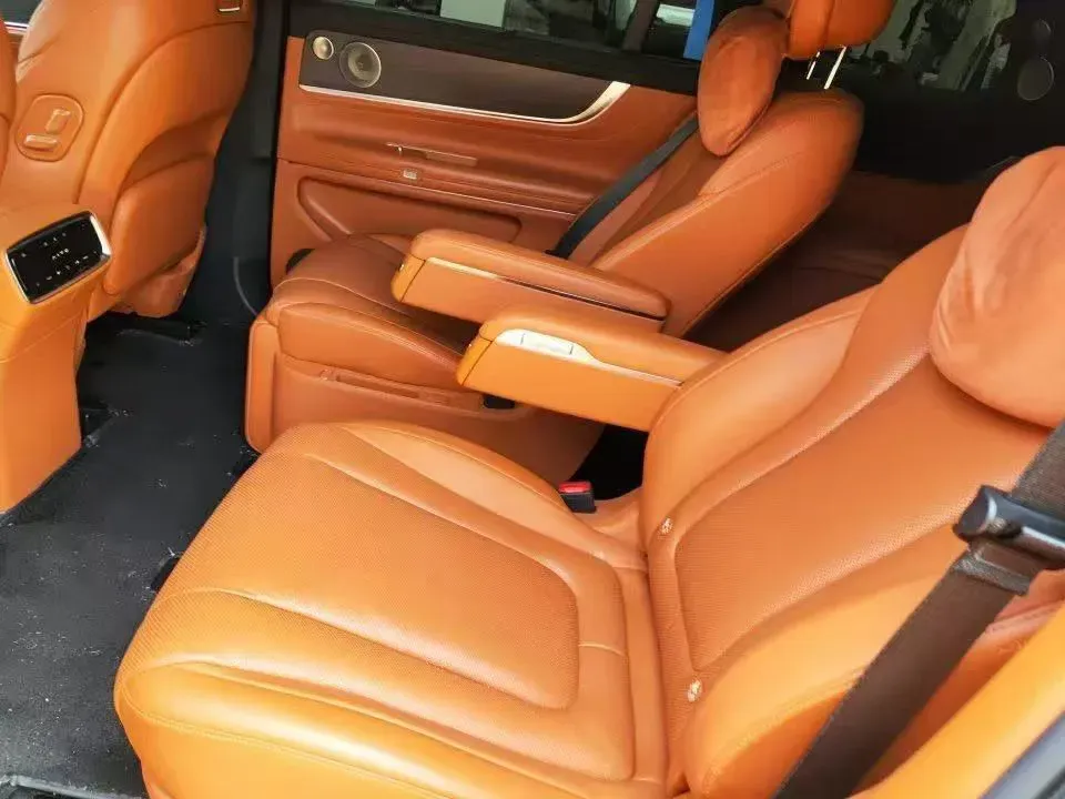 2024 AITO AITO M9 1.5T 152HP L4 REEV 42KWH,autocango,china used car exporter,china ev exporter,chinese used car exporter,chinese used ev exporter