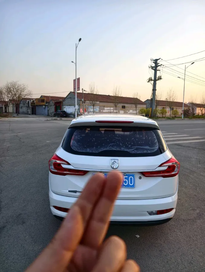 2017 BaoJun 310W 1.2L 82HP L4 6MT,autocango,china used car exporter,china ev exporter,chinese used car exporter,chinese used ev exporter