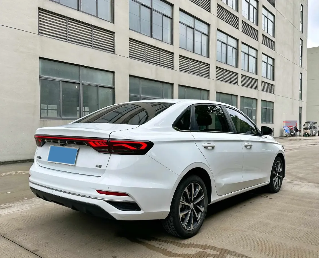 2025 Geely Emgrand 1.5L 127HP L4 CVT,autocango,china used car exporter,china ev exporter,chinese used car exporter,chinese used ev exporter