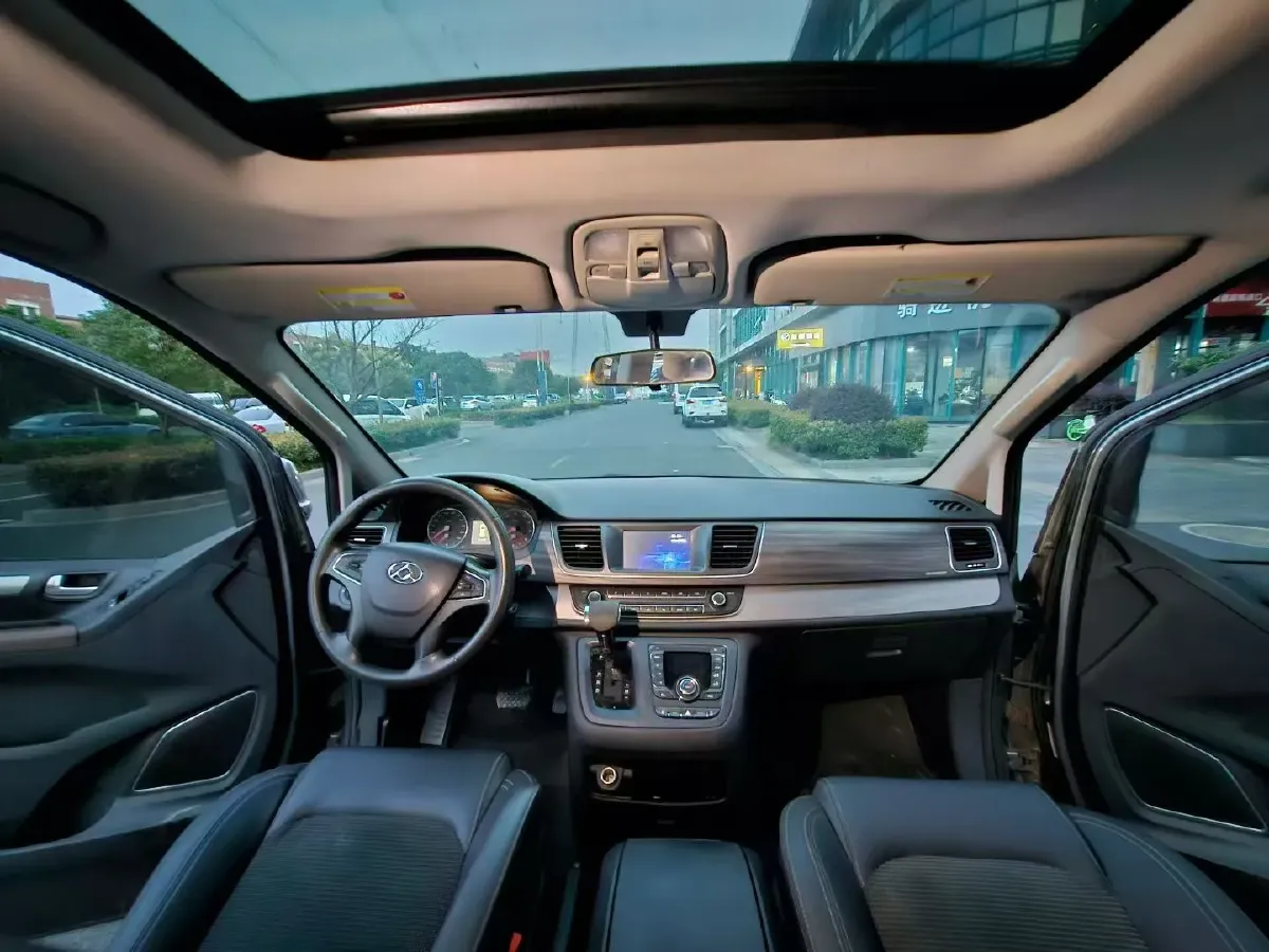 2016 MAXUS G10 2.0T 224HP L4 6AT,autocango,china used car exporter,china ev exporter,chinese used car exporter,chinese used ev exporter