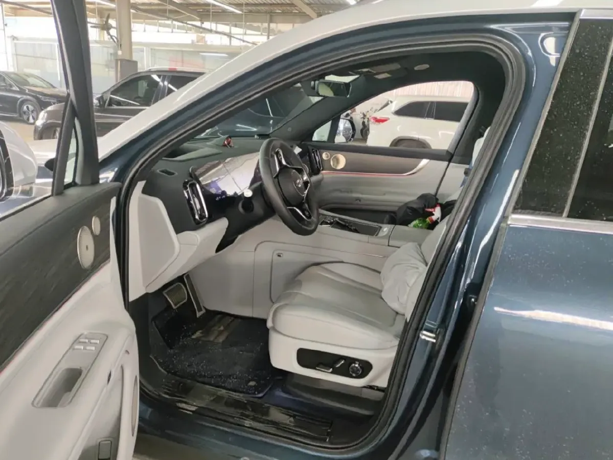 2024 AITO AITO M9 1.5T 152HP L4 REEV 42KWH,autocango,china used car exporter,china ev exporter,chinese used car exporter,chinese used ev exporter