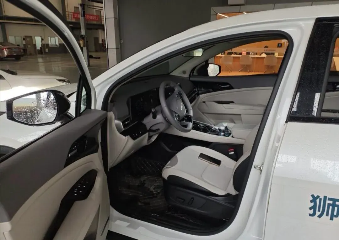 2025 Kia Sportage 1.5T 200HP L4 8AT,autocango,china used car exporter,china ev exporter,chinese used car exporter,chinese used ev exporter