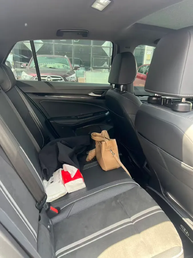 2021 Volkswagen Golf 1.4T 150HP L4 7DCT,autocango,china used car exporter,china ev exporter,chinese used car exporter,chinese used ev exporter