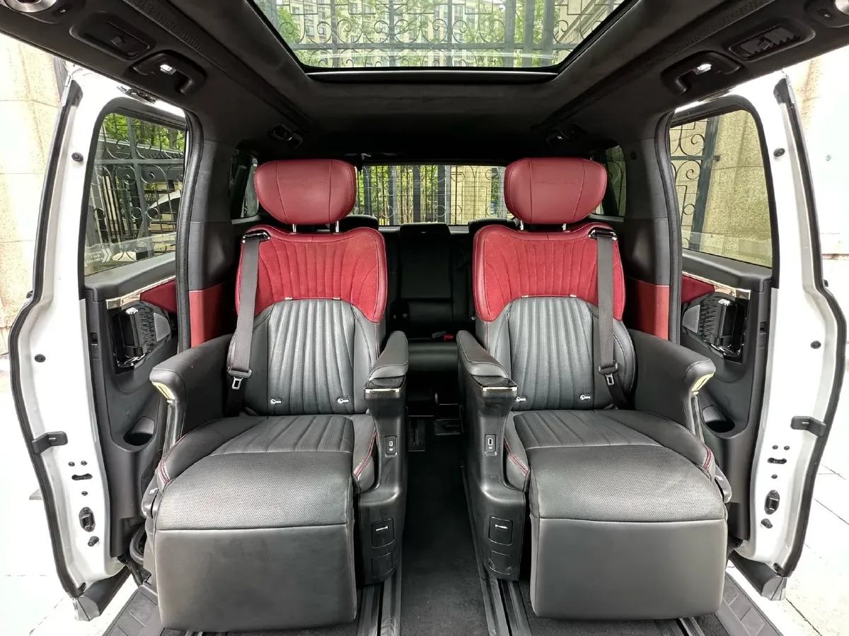 2023 GAC Trumpchi M8 2.0T 252HP L4 8AT,autocango,china used car exporter,china ev exporter,chinese used car exporter,chinese used ev exporter