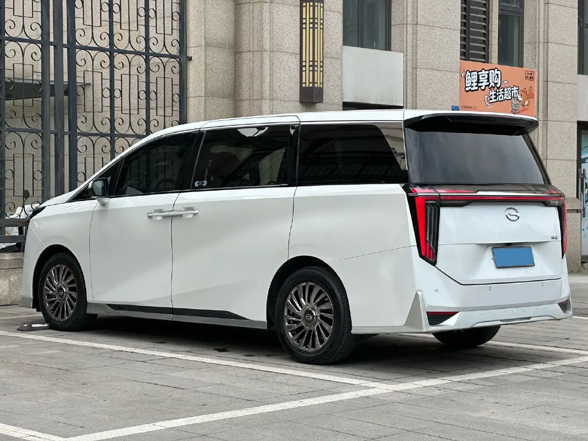 2023 GAC Trumpchi M8 2.0T 252HP L4 8AT,autocango,china used car exporter,china ev exporter,chinese used car exporter,chinese used ev exporter