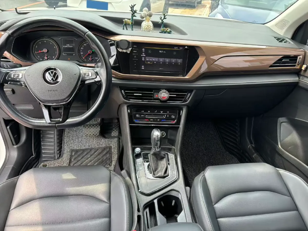 2021 Volkswagen Tharu 1.4T 150HP L4 7DCT,autocango,china used car exporter,china ev exporter,chinese used car exporter,chinese used ev exporter