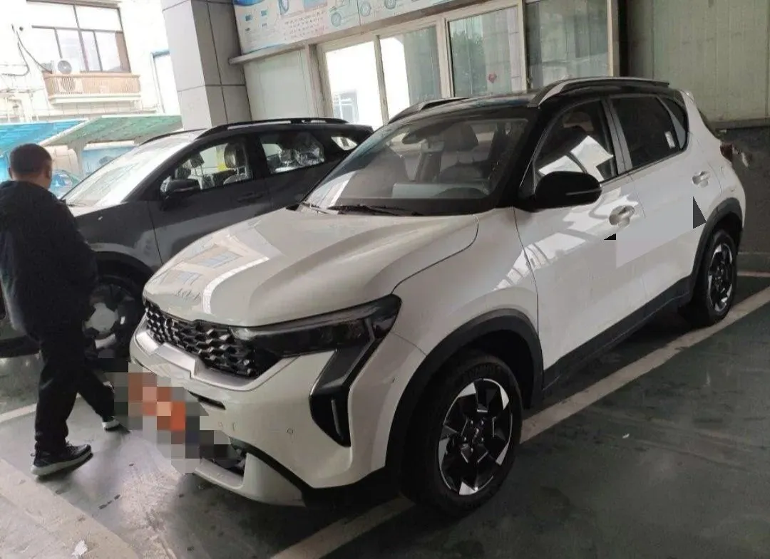 2024 Kia Sonet 1.5L 115HP L4 CVT,autocango,china used car exporter,china ev exporter,chinese used car exporter,chinese used ev exporter