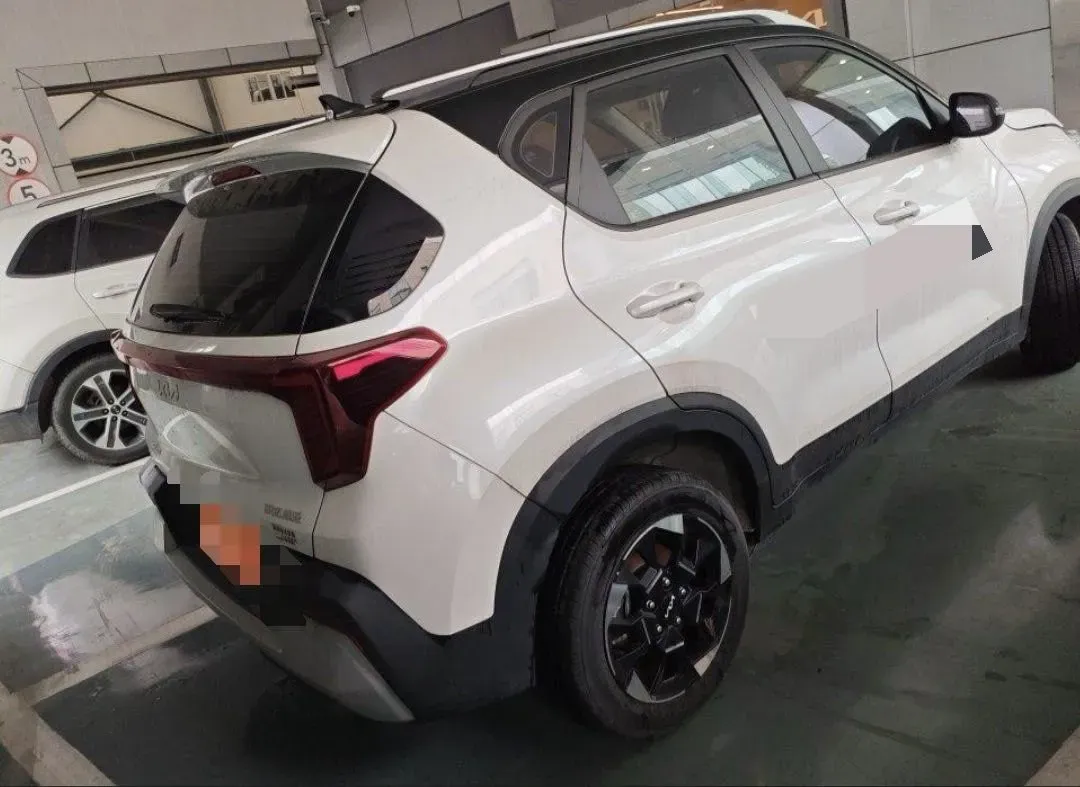 2024 Kia Sonet 1.5L 115HP L4 CVT,autocango,china used car exporter,china ev exporter,chinese used car exporter,chinese used ev exporter