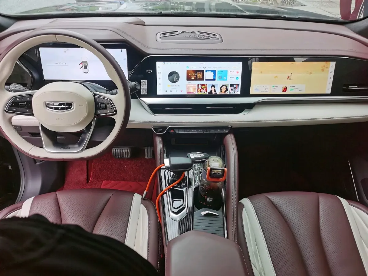 2021 Geely Monjaro 2.0T 238HP L4 8AT,autocango,china used car exporter,china ev exporter,chinese used car exporter,chinese used ev exporter