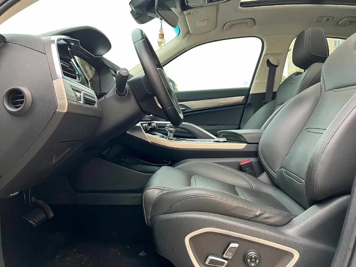 2019 Geely Tugella 2.0T 238HP L4 8AT,autocango,china used car exporter,china ev exporter,chinese used car exporter,chinese used ev exporter