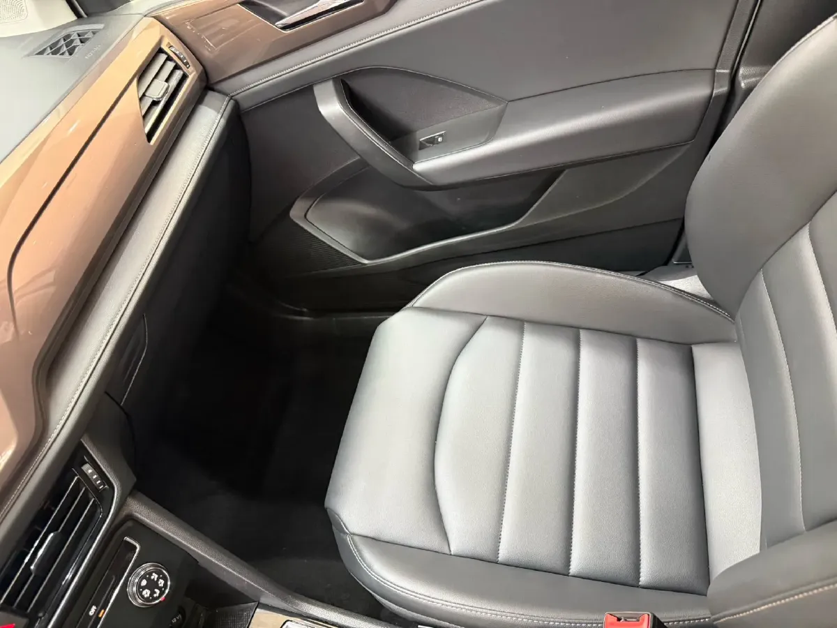 2021 Volkswagen Tharu 1.4T 150HP L4 7DCT,autocango,china used car exporter,china ev exporter,chinese used car exporter,chinese used ev exporter