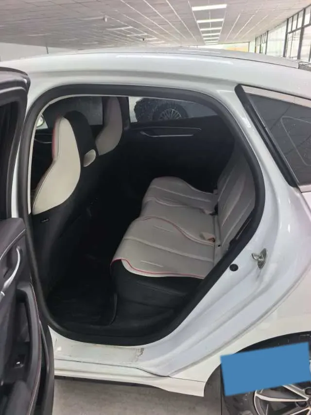 2022 Roewe RX5 MAX 1.5T 181HP L4 6AT,autocango,china used car exporter,china ev exporter,chinese used car exporter,chinese used ev exporter