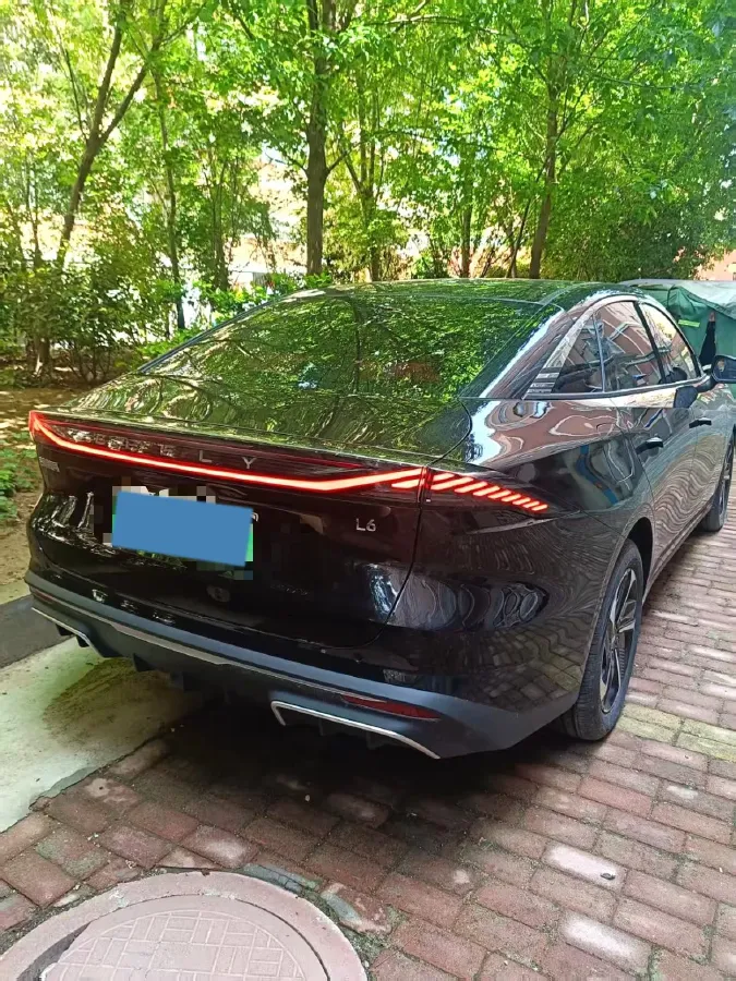 2024 Geely Galaxy L6 1.5T 163HP L4 3DHT PHEV,autocango,china used car exporter,china ev exporter,chinese used car exporter,chinese used ev exporter