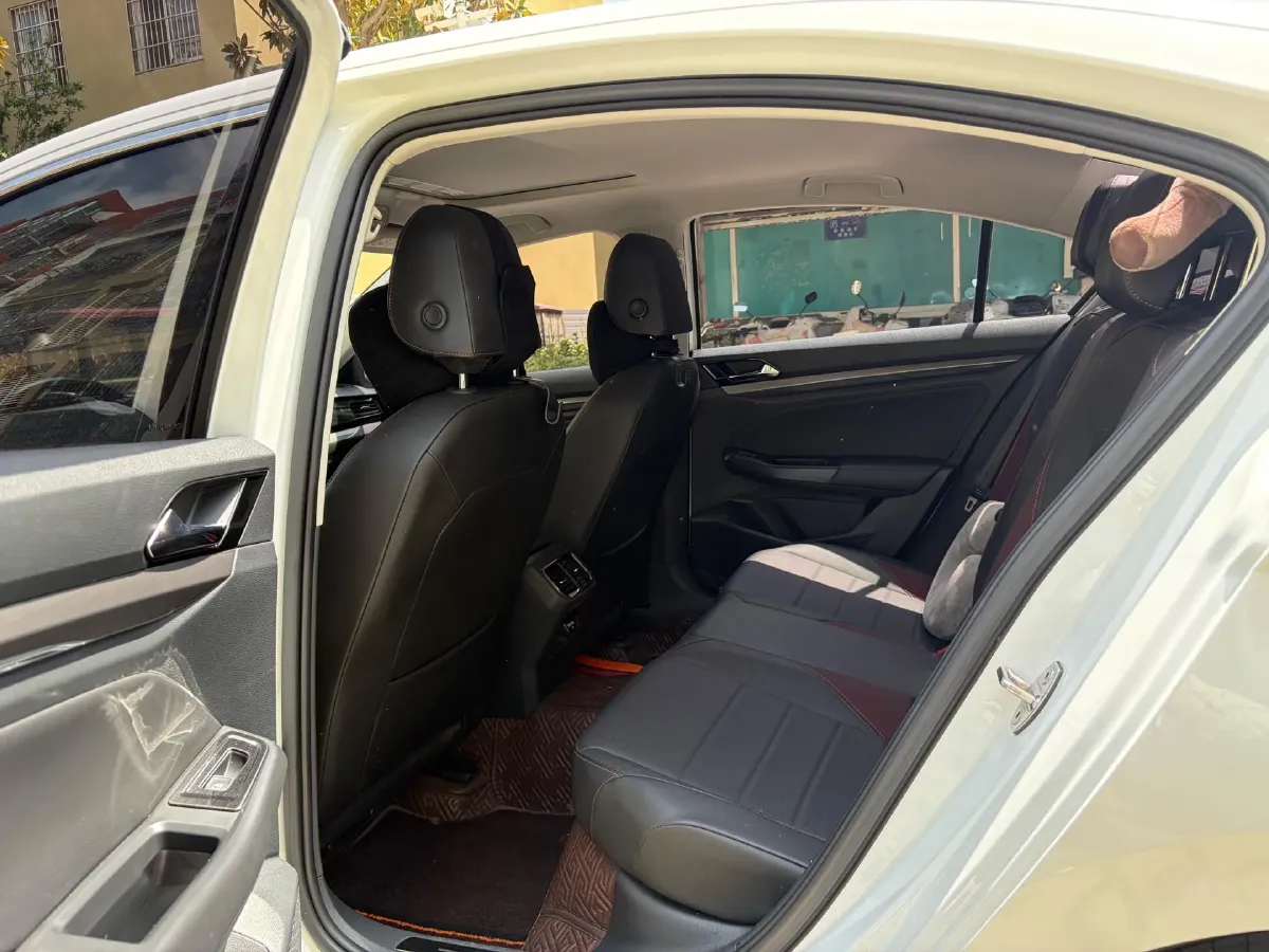 2021 Volkswagen Bora 1.5L 113HP L4 6AT,autocango,china used car exporter,china ev exporter,chinese used car exporter,chinese used ev exporter