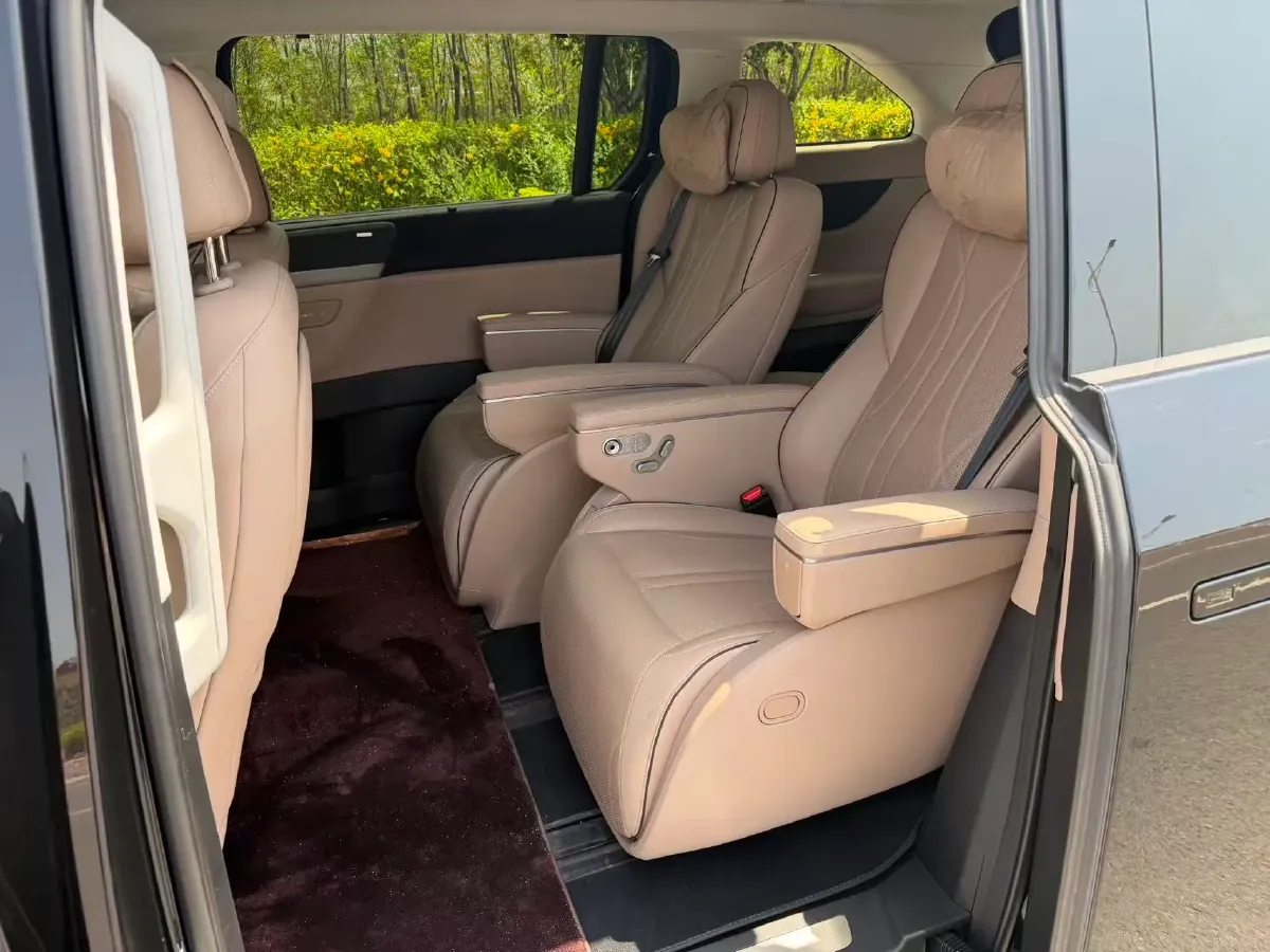 2024 Xpeng X9 BEV 101.5KWH,autocango,china used car exporter,china ev exporter,chinese used car exporter,chinese used ev exporter