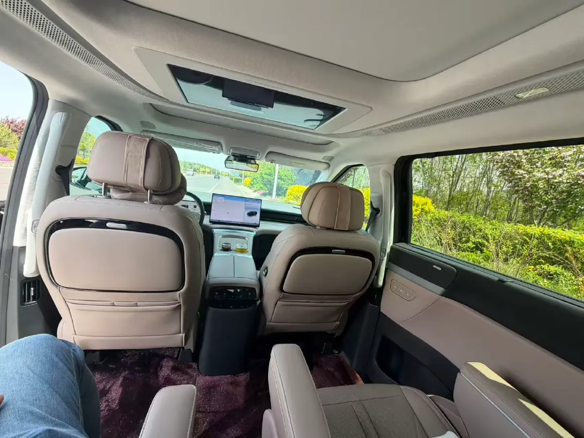 2024 Xpeng X9 BEV 101.5KWH,autocango,china used car exporter,china ev exporter,chinese used car exporter,chinese used ev exporter