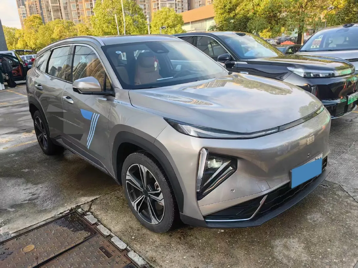 2025 Geely Galaxy L7 1.5L 112HP L4 1DHT PHEV 18.4KWH,autocango,china used car exporter,china ev exporter,chinese used car exporter,chinese used ev exporter