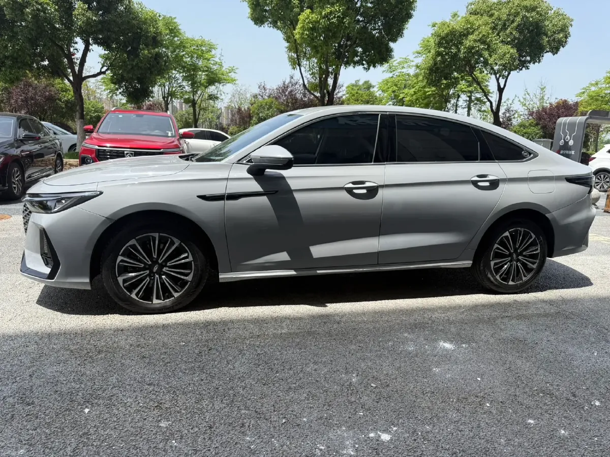 2024 Fulwin FulwinA8 1.5T 156HP L4 1DHT PHEV 18.3KWH,autocango,china used car exporter,china ev exporter,chinese used car exporter,chinese used ev exporter