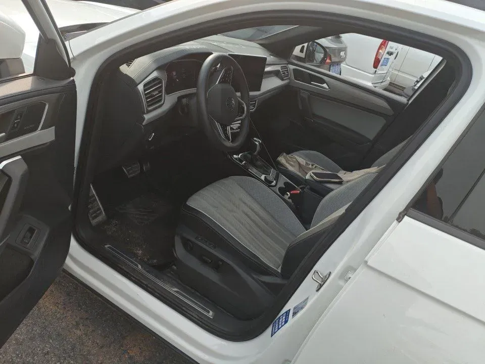 2023 Volkswagen Tayron 2.0T 220HP L4 7DCT,autocango,china used car exporter,china ev exporter,chinese used car exporter,chinese used ev exporter