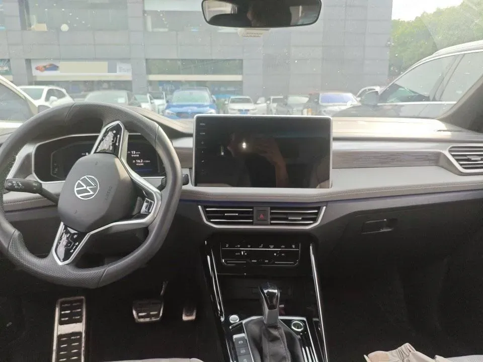 2023 Volkswagen Tayron 2.0T 220HP L4 7DCT,autocango,china used car exporter,china ev exporter,chinese used car exporter,chinese used ev exporter