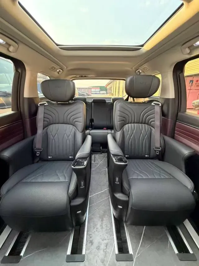 2024 GAC Trumpchi M8 2.0T 252HP L4 8AT,autocango,china used car exporter,china ev exporter,chinese used car exporter,chinese used ev exporter