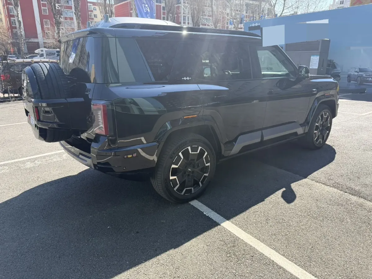 2025 FangChengBao Bao 8 2.0T 245HP L4 E-CVT PHEV 36.8KWH,autocango,china used car exporter,china ev exporter,chinese used car exporter,chinese used ev exporter