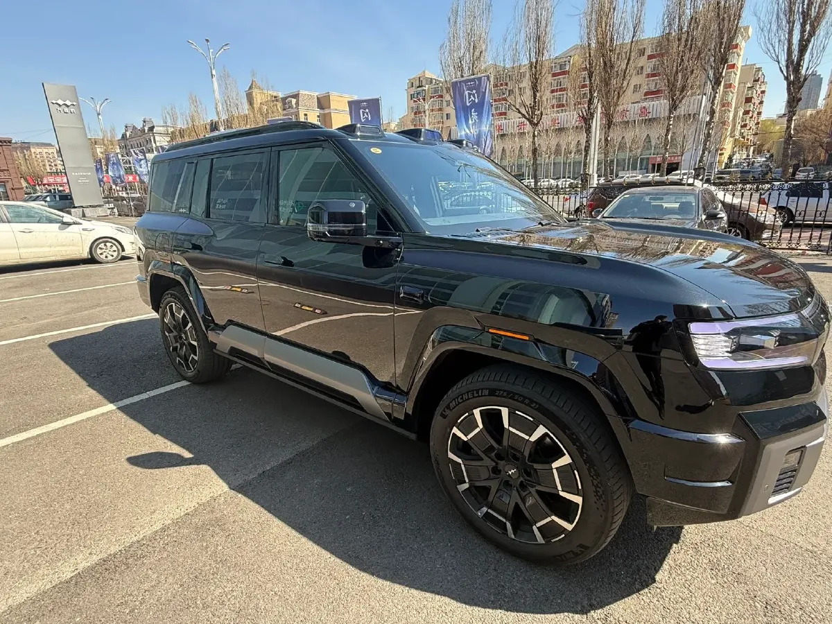 2025 FangChengBao Bao 8 2.0T 245HP L4 E-CVT PHEV 36.8KWH,autocango,china used car exporter,china ev exporter,chinese used car exporter,chinese used ev exporter