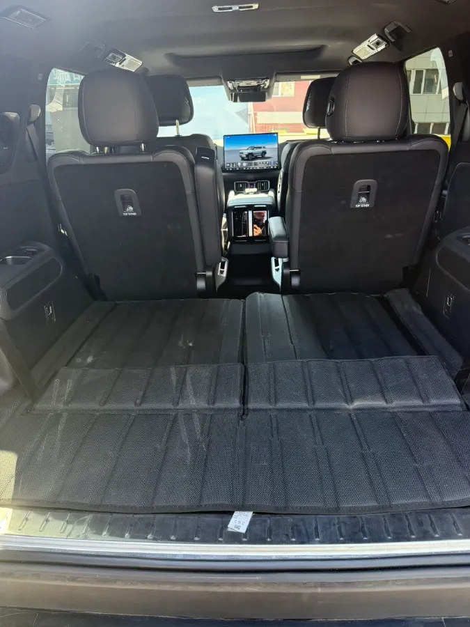 2025 FangChengBao Bao 8 2.0T 245HP L4 E-CVT PHEV 36.8KWH,autocango,china used car exporter,china ev exporter,chinese used car exporter,chinese used ev exporter