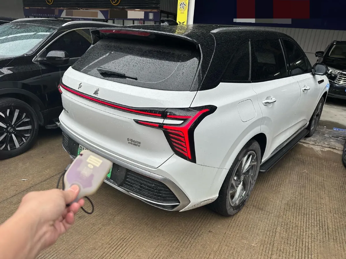 2024 HongQi HS3 1.5T 169HP L4 1DHT PHEV 18.4KWH,autocango,china used car exporter,china ev exporter,chinese used car exporter,chinese used ev exporter