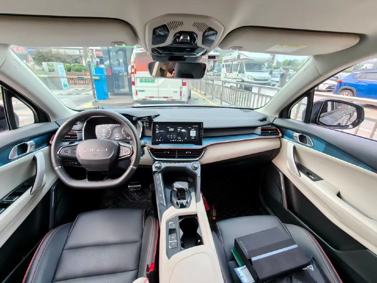 2020 LYNK&CO 06 1.5T 177HP L3 7DCT,autocango,china used car exporter,china ev exporter,chinese used car exporter,chinese used ev exporter