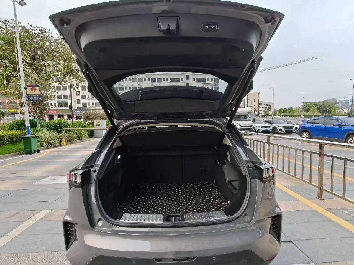 2020 LYNK&CO 06 1.5T 177HP L3 7DCT,autocango,china used car exporter,china ev exporter,chinese used car exporter,chinese used ev exporter