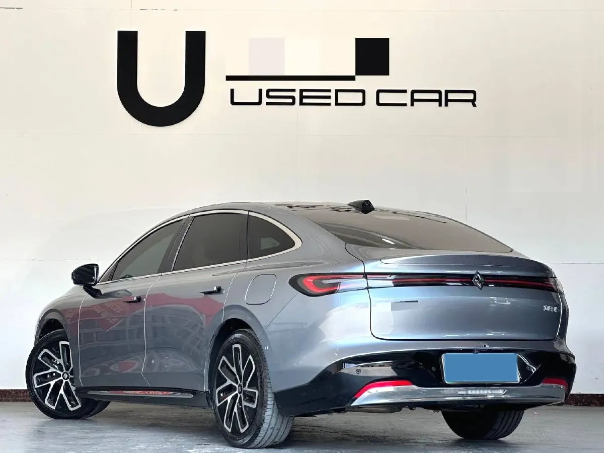 2025 BaoJun XiangJing 1.5T 143HP L4 1DHT PHEV,autocango,china used car exporter,china ev exporter,chinese used car exporter,chinese used ev exporter