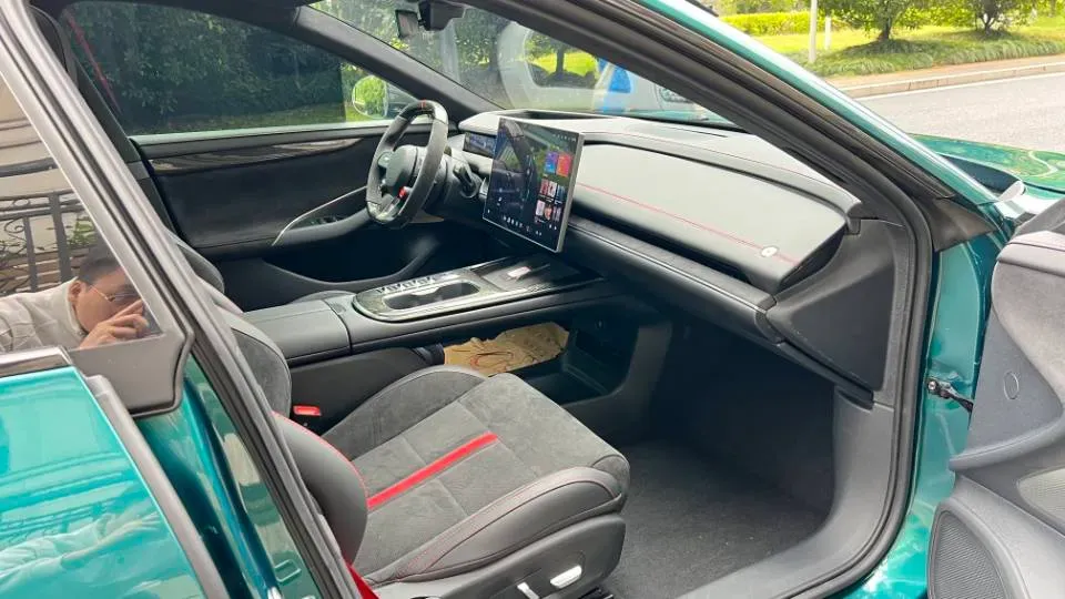 2025 MI SU7 Ultra BEV 93.7KWH,autocango,china used car exporter,china ev exporter,chinese used car exporter,chinese used ev exporter