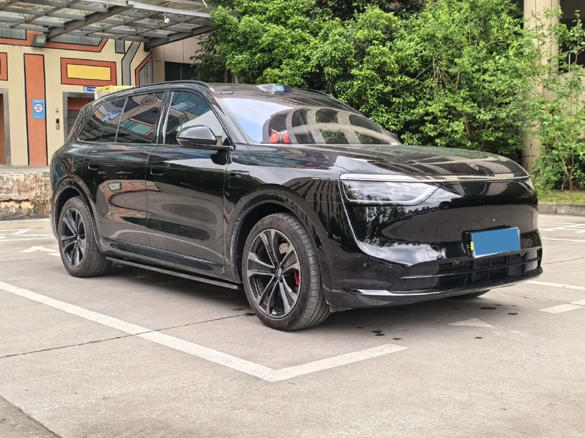 2025 AITO AITO M8 REEV 160HP REEV 53.4KWH,autocango,china used car exporter,china ev exporter,chinese used car exporter,chinese used ev exporter