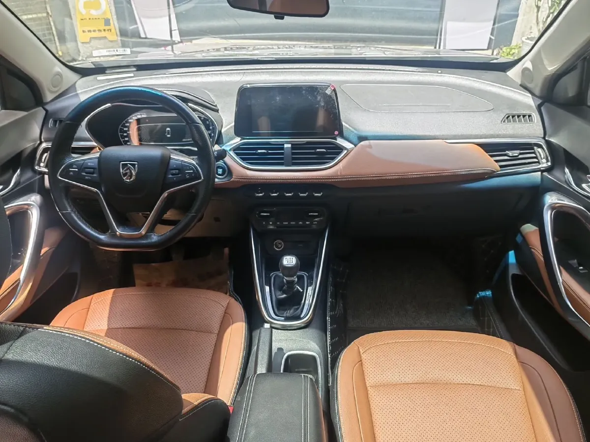 2017 BaoJun 510 1.5L 112HP L4 6MT,autocango,china used car exporter,china ev exporter,chinese used car exporter,chinese used ev exporter