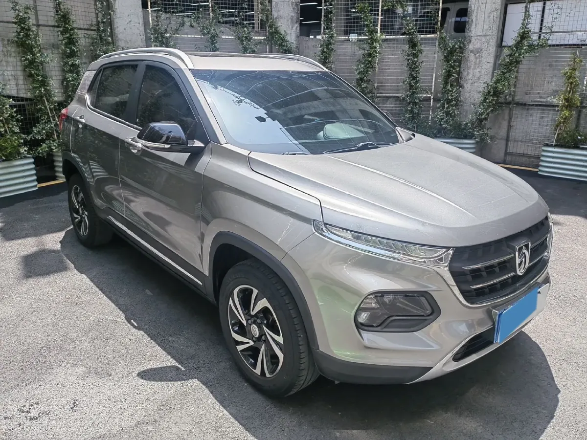 2017 BaoJun 510 1.5L 112HP L4 6MT,autocango,china used car exporter,china ev exporter,chinese used car exporter,chinese used ev exporter