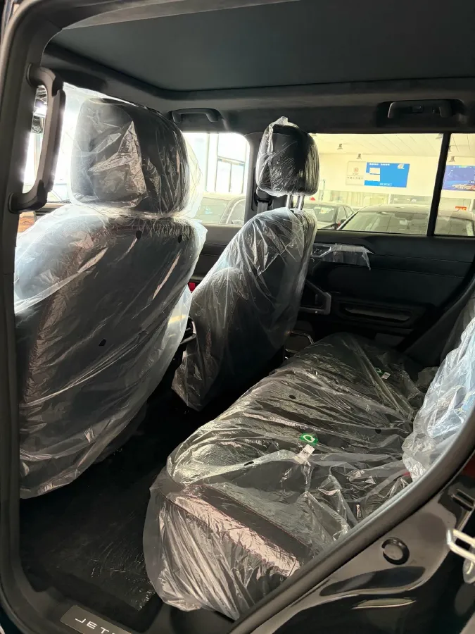 2024 Jetour ShanHai TravellerC-DM 1.5T 156HP L4 3DHT PHEV 43.24KWH,autocango,china used car exporter,china ev exporter,chinese used car exporter,chinese used ev exporter