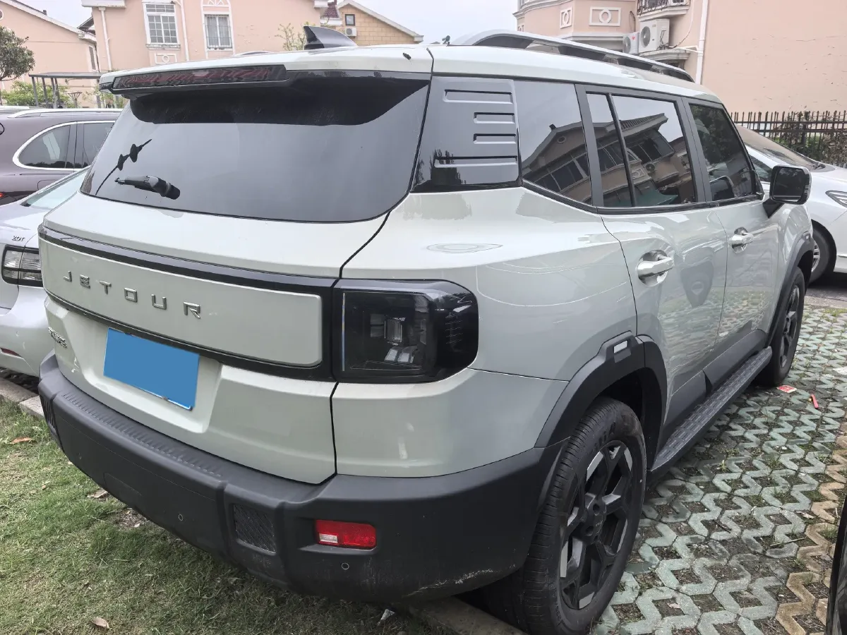 2025 Jetour Traveller 1.5T 184HP L4 7DCT,autocango,china used car exporter,china ev exporter,chinese used car exporter,chinese used ev exporter