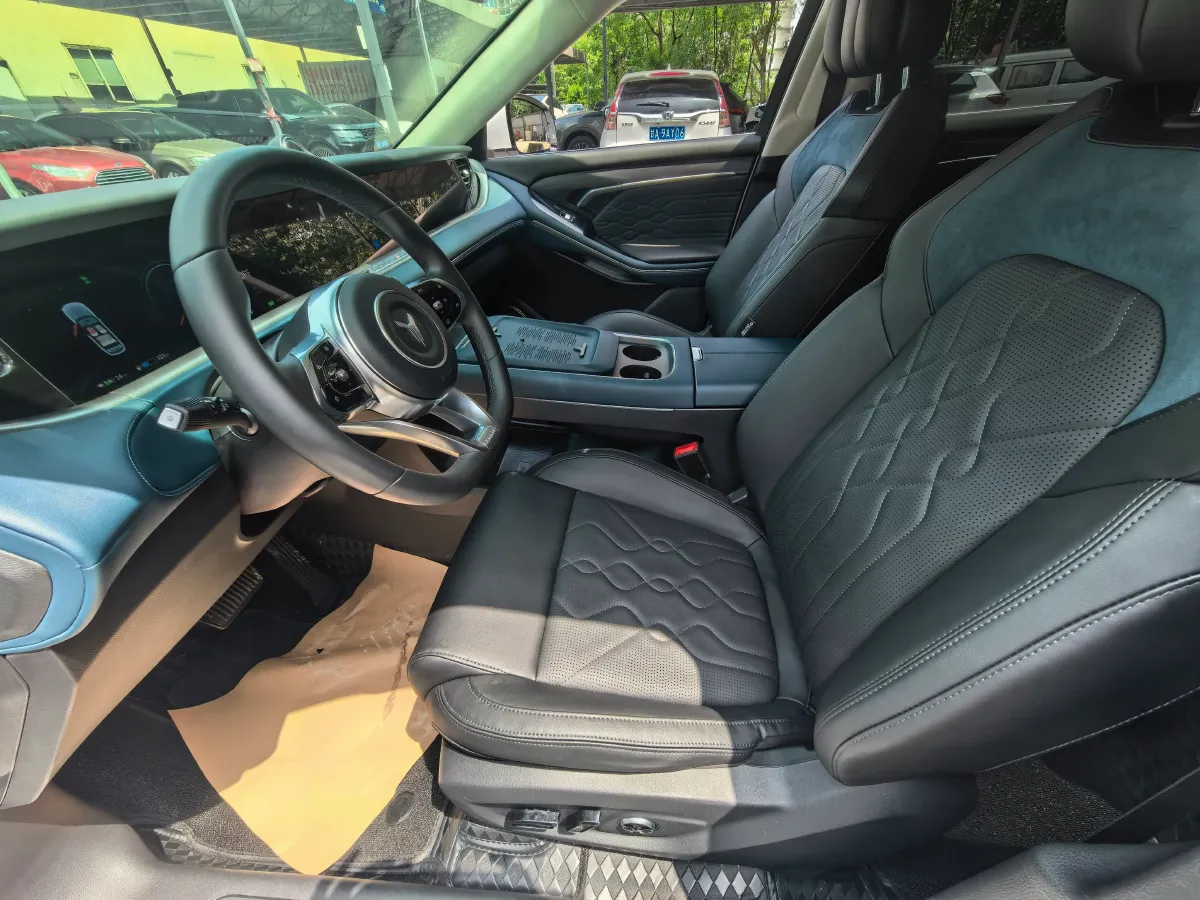 2024 Voyah FREE 1.5T 150HP L4 REEV 39.2KWH,autocango,china used car exporter,china ev exporter,chinese used car exporter,chinese used ev exporter