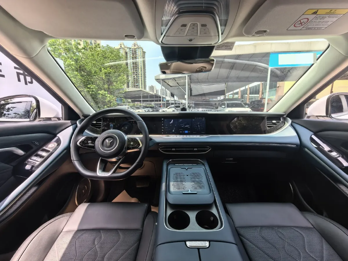 2024 Voyah FREE 1.5T 150HP L4 REEV 39.2KWH,autocango,china used car exporter,china ev exporter,chinese used car exporter,chinese used ev exporter