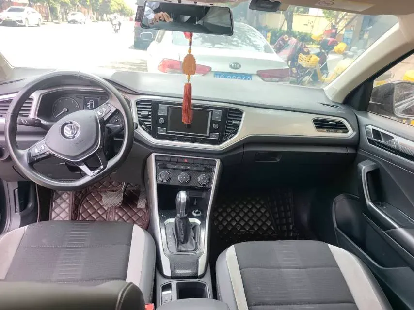 2020 Volkswagen T-Roc 1.4T 150HP L4 7DCT,autocango,china used car exporter,china ev exporter,chinese used car exporter,chinese used ev exporter