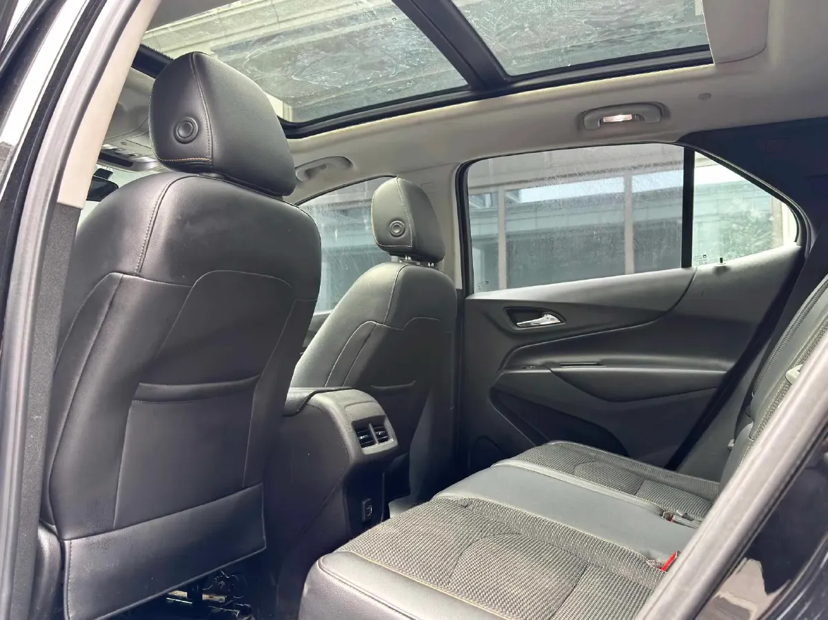 2018 Chevrolet Equinox 1.5T 180HP L4 6AT,autocango,china used car exporter,china ev exporter,chinese used car exporter,chinese used ev exporter