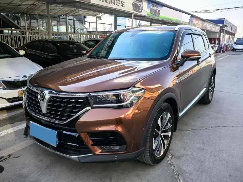2018 Brilliance Auto V7 1.6T 204HP L4 7DCT,autocango,china used car exporter,china ev exporter,chinese used car exporter,chinese used ev exporter