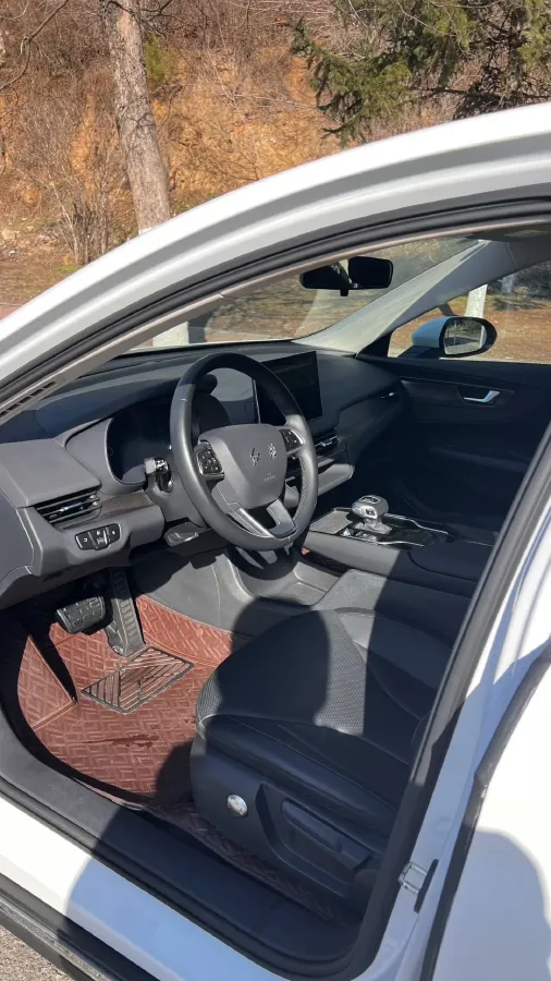 2023 HongQi E-QM5 BEV 82KWH,autocango,china used car exporter,china ev exporter,chinese used car exporter,chinese used ev exporter