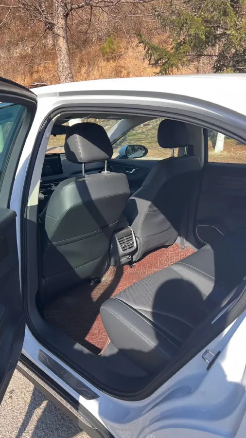 2023 HongQi E-QM5 BEV 82KWH,autocango,china used car exporter,china ev exporter,chinese used car exporter,chinese used ev exporter