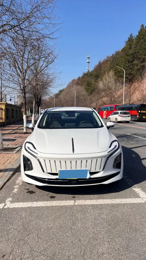 2023 HongQi E-QM5 BEV 82KWH,autocango,china used car exporter,china ev exporter,chinese used car exporter,chinese used ev exporter