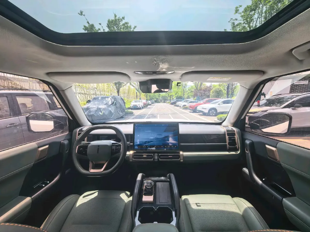 2024 Dongfeng RuiQi 7 2.0T 228HP L4 8AT,autocango,china used car exporter,china ev exporter,chinese used car exporter,chinese used ev exporter